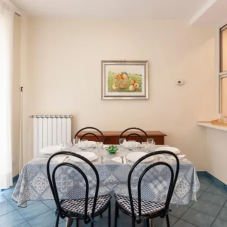Seafrot Apartament_bellissimo Fronte Mare Appartement *